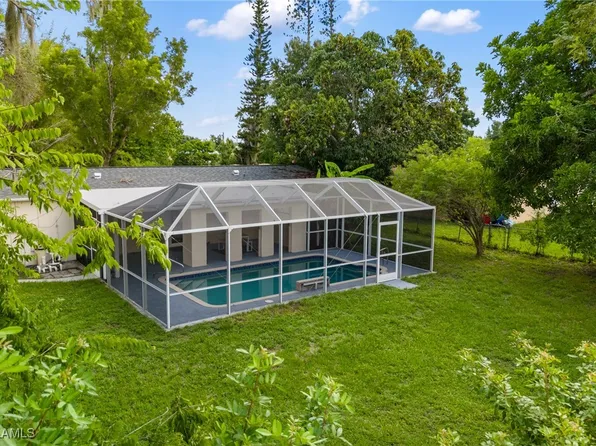 13419 5th St, Fort Myers, FL 33905