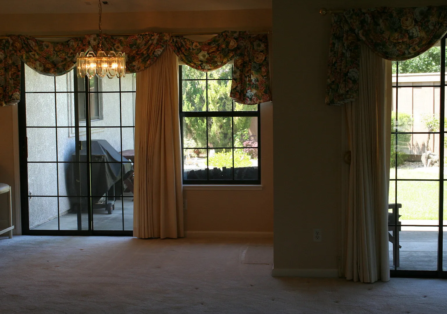 2 bedroom 2 bathroom for Rent in Redding CA — Photo 2