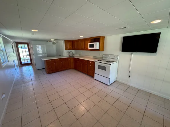 2470 Matts Hollow Rd #2, Manchester, TN 37355