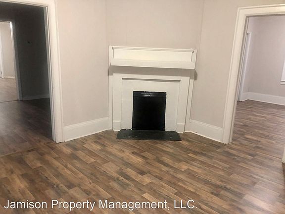 5th image of 213 N King St