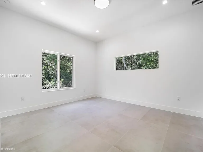 5 Bowen Dr — Photo 12