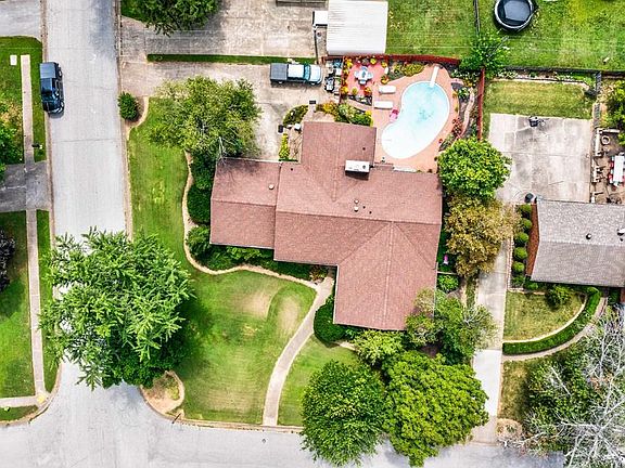 2nd image of 4634 Loftwood Dr
