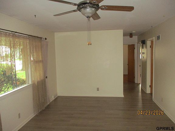 4th image of 1352 Prospect Dr