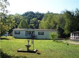 2211 N Hurricane Ck Rd, Mc Ewen, TN 37101