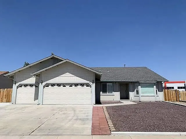 5 bed, 2678 sqft, $3,500 — Photo 1