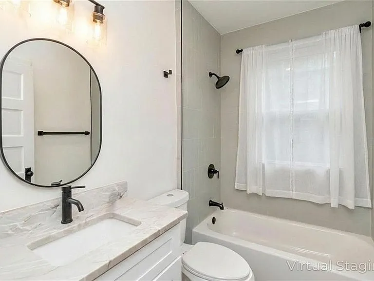 704 Marine St — Photo 18