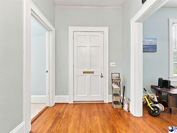 3rd image of 130 Cooper St