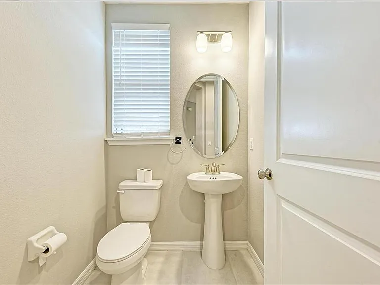5564 Summit Gln — Photo 10