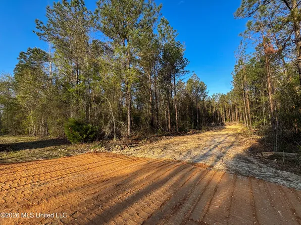 Taylor Ln, Brandon, MS 39047