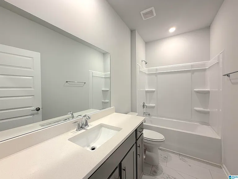 204 Stockyard Cir — Photo 27