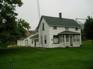 2480 Suydam Rd, Earlville, IL 60518