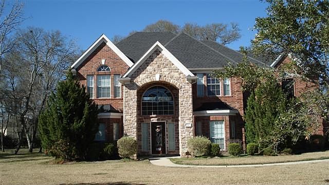 1st image of 510 Royal Lakes Blvd