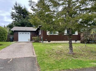 1041 SE Ball Blvd, Waldport, OR