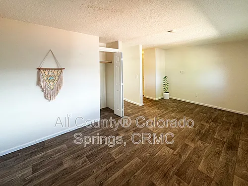 2119 Preuss Rd #2B Photo 1