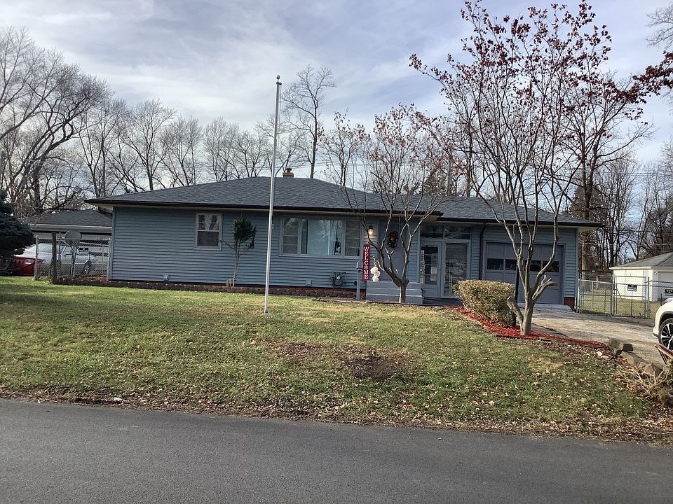 1st image of 303 Oakview Ave