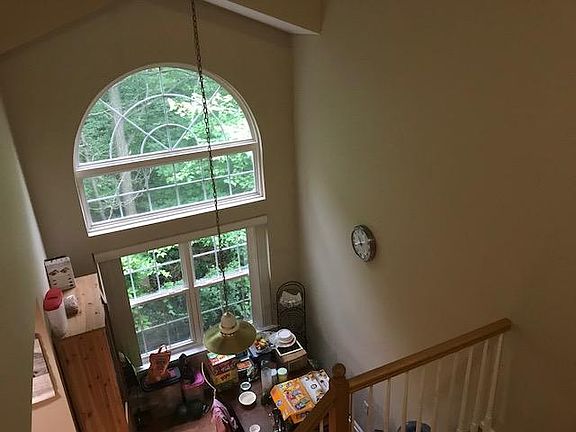 Breakfast area, bay window