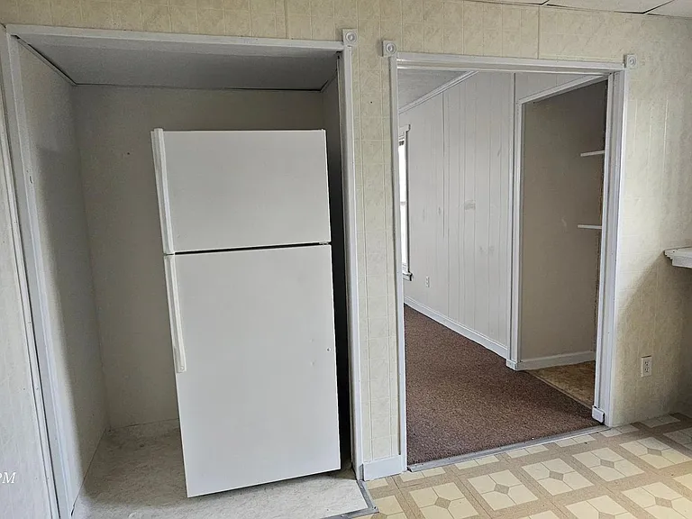 114 E Easterday Ave #2 — Photo 7