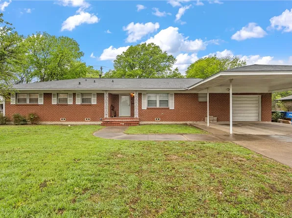 2204 N 44th St, Waco, TX 76710