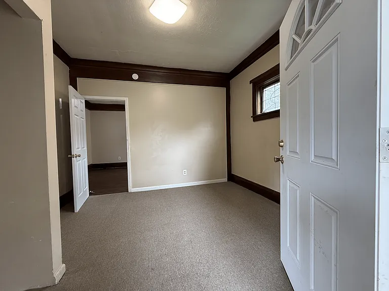 27 Carthage Dr — Photo 15