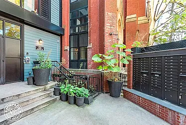 Rented by MySpaceNYC