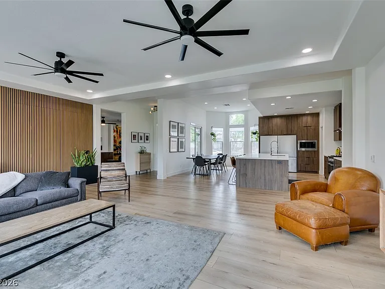 7210 Shallowford Ave — Photo 15