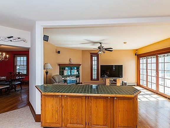 5th image of 1405 Quincy Shore Dr