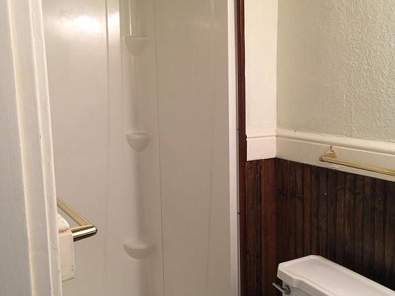 4th image of 2944 Hemphill St #B
