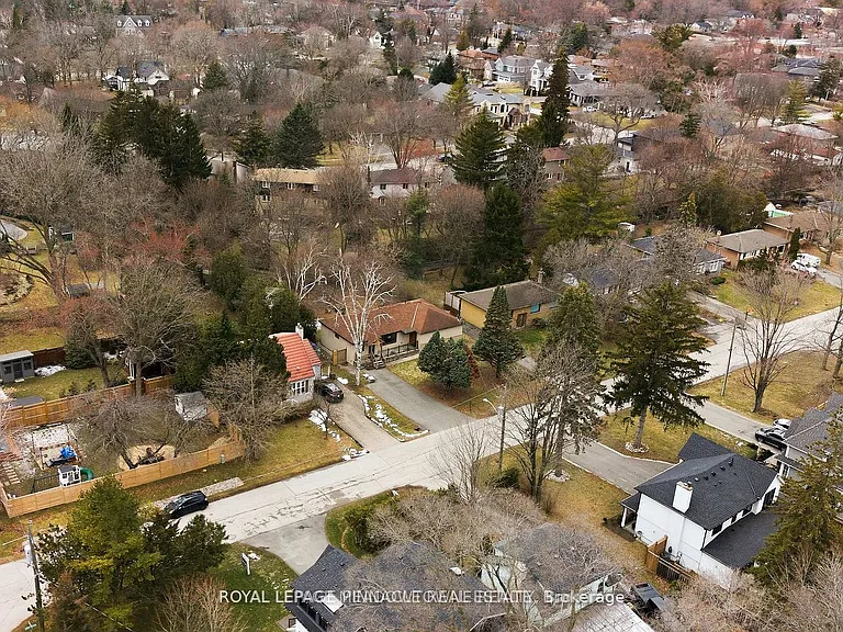 208 Glen Oak Dr — Photo 49