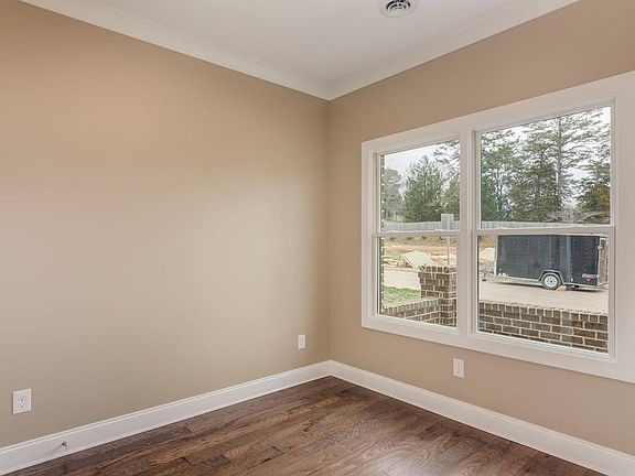 Main Level Bedroom/Office