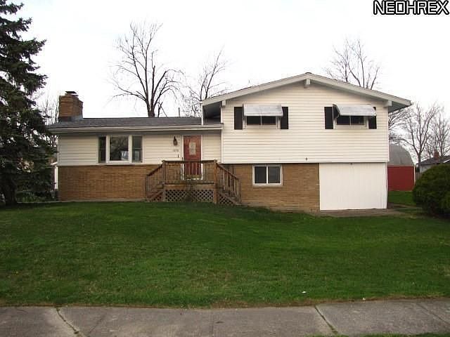 1st image of 1076 E 347th St