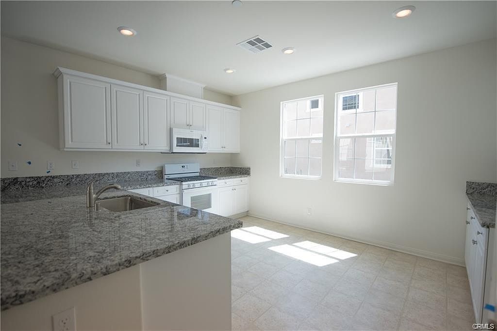 vaqtaux バニ 13079 Whisper Canyon Road, Castle Pines, CO 80108 | MLS