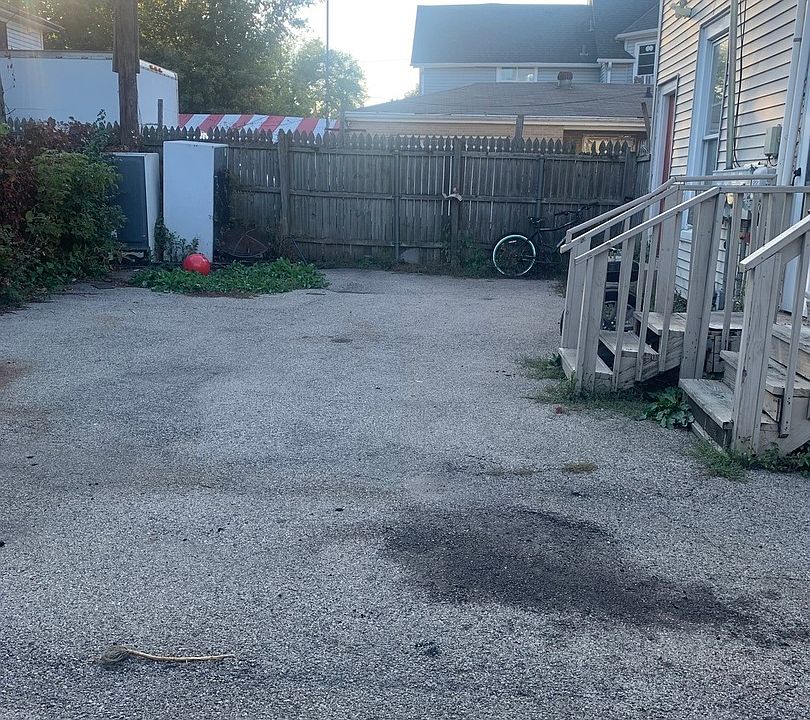 1st image of 613 Washington St