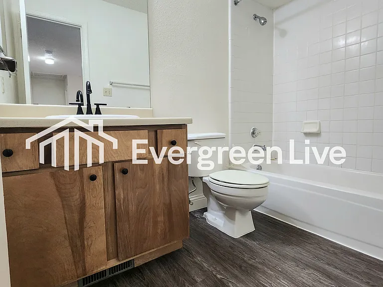 2113 Santa Clara Ct — Photo 13