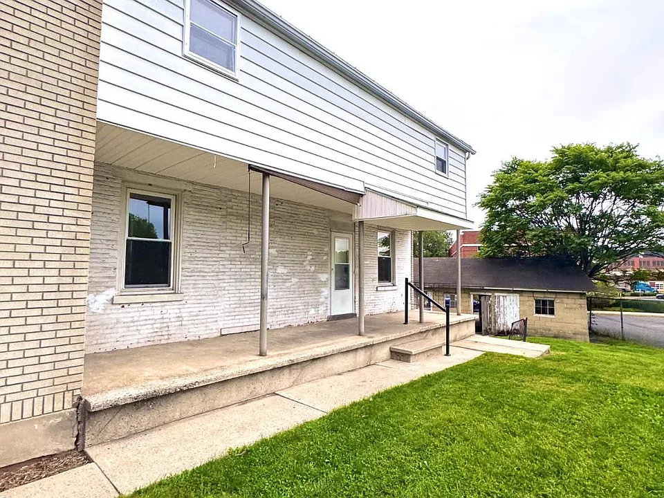 65 Pottsville St