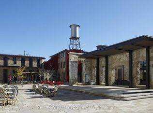 15 Glebe St #1008, Cambridge, ON N1S0C3