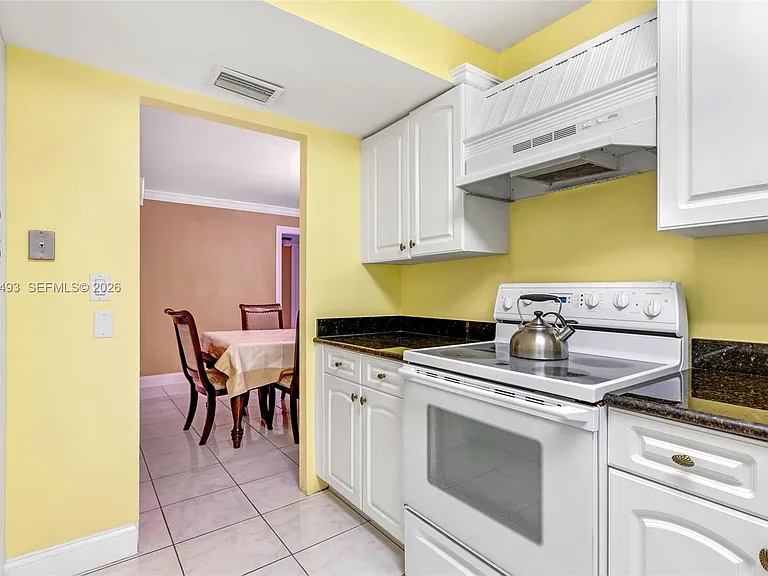 6039 Collins Ave #1206 — Photo 6
