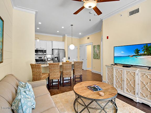 3rd image of 400 Ocean Blvd