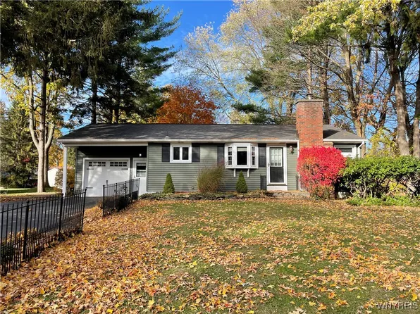 2141 Billington Rd, East Aurora, NY 14052