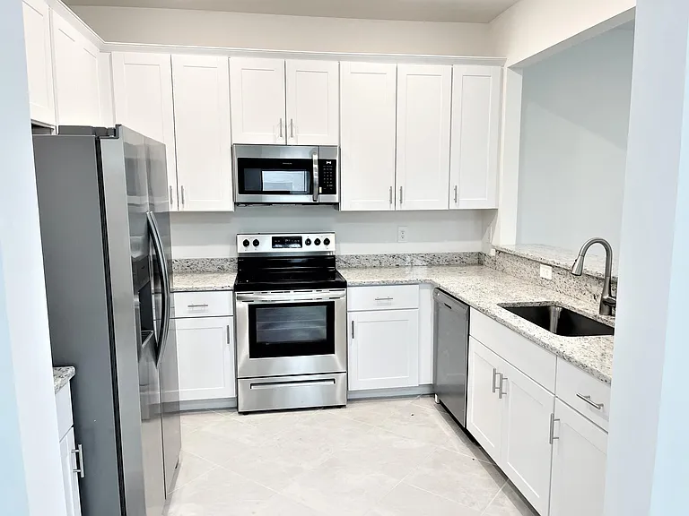 14237 Pine Lodge Ln — Photo 6