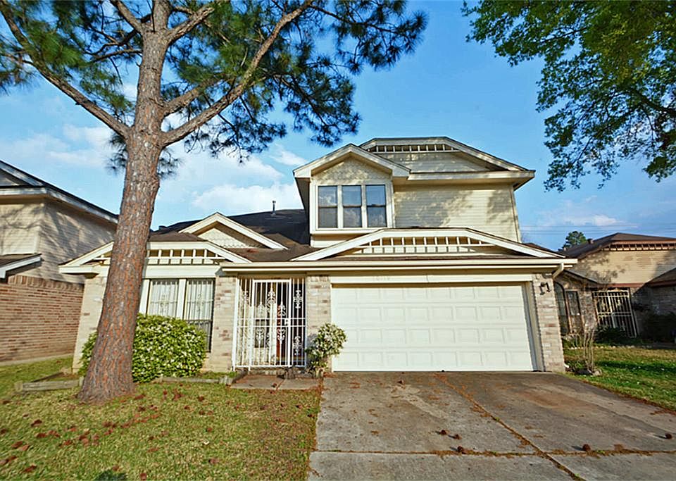 1st image of 10119 Grove Glen Dr