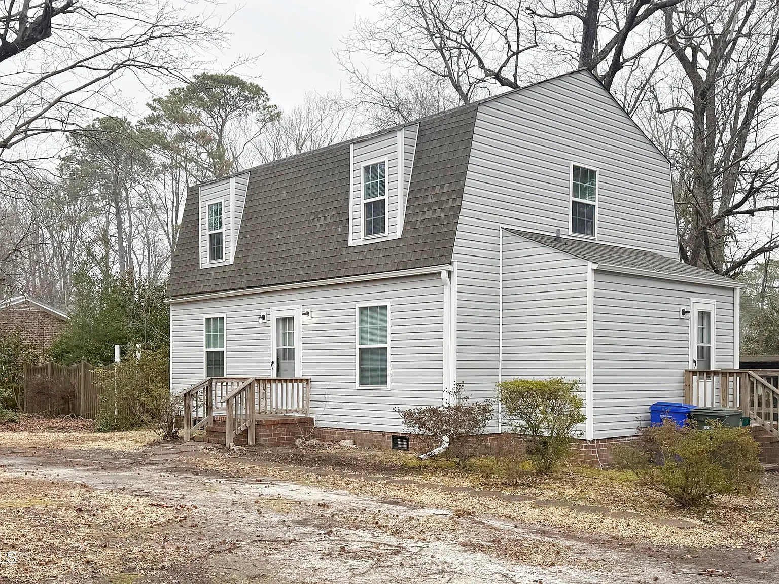 3 bed, 2.0 bath, 1795 sqft, $1,700 — Photo 1