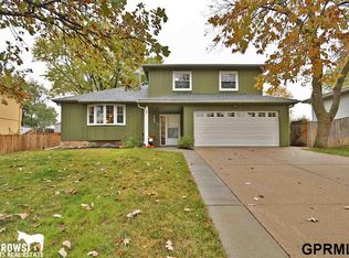 1413 Willow Ave, Bellevue, NE 68005