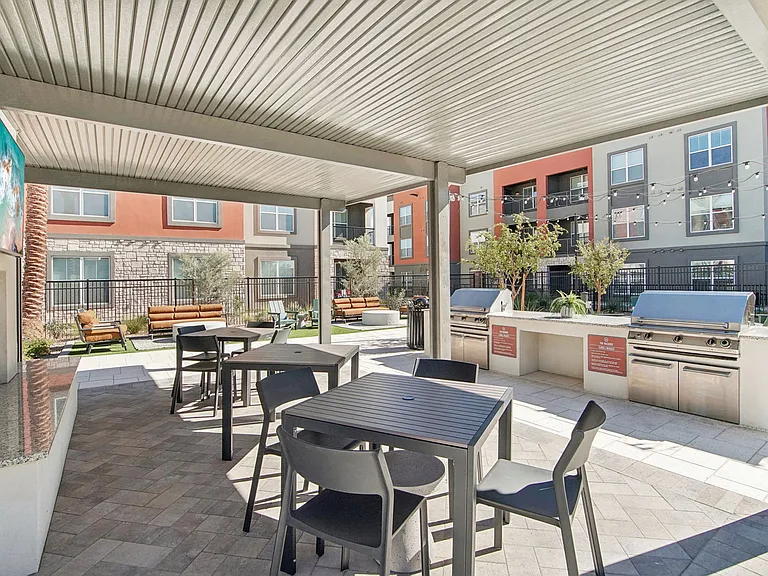 The Maddox Luxury Apartments — Photo 34