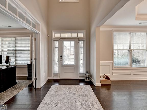 2nd image of 5525 Nesmith Ct