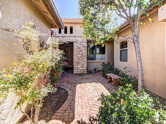 5th image of 2456 E Mayview Dr