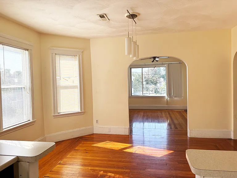 30 Early Ave #2 — Photo 18