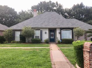 104 River Birch Dr, Lafayette, LA 70508