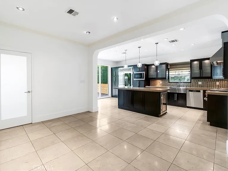 432 S Orange Dr — Photo 19