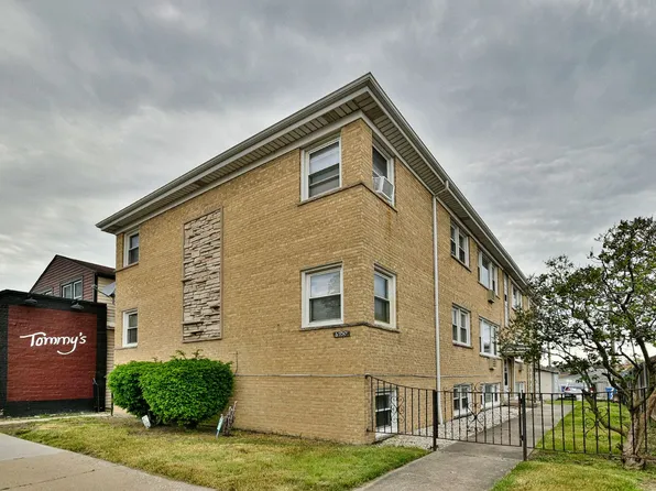 6950 W Higgins Ave, Chicago, IL 60656