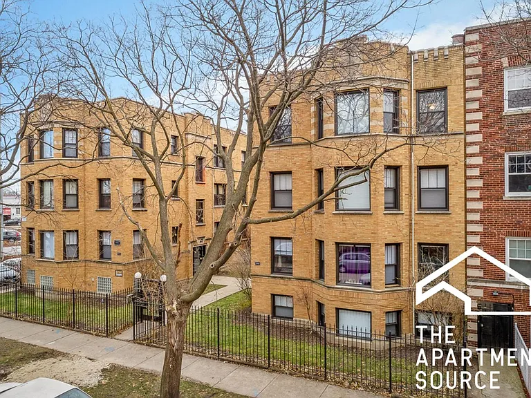 2816 N Troy St #3F — Photo 9